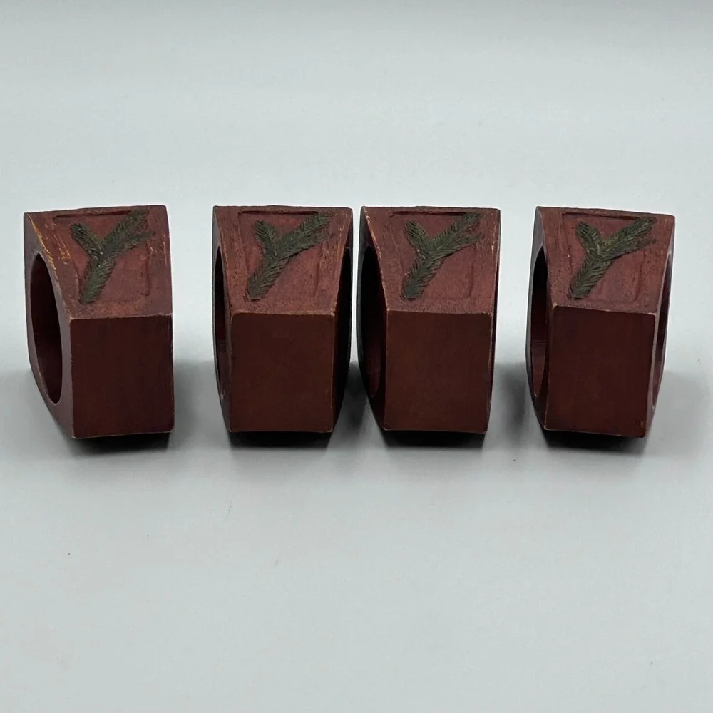 Set of 4 Big Sky Carvers Wood‎ Napkin Rings w/ Pine Cone & Stem on Sides